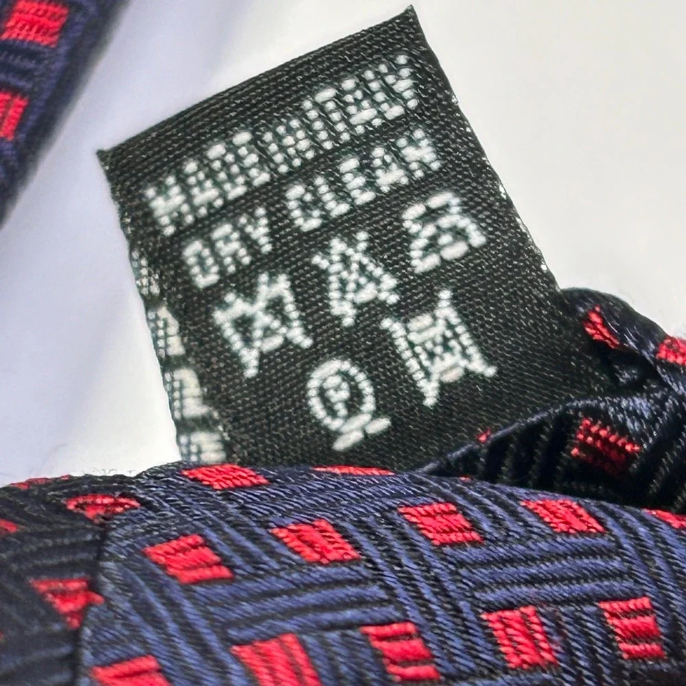 Vintage Nick Hilton Mens Silk Tie Navy Red Geometric‎ Woven Italy Luxury Necktie